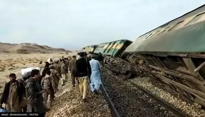A blast in Bolan, Balochistan, derails a train and causes at least 8 injuries